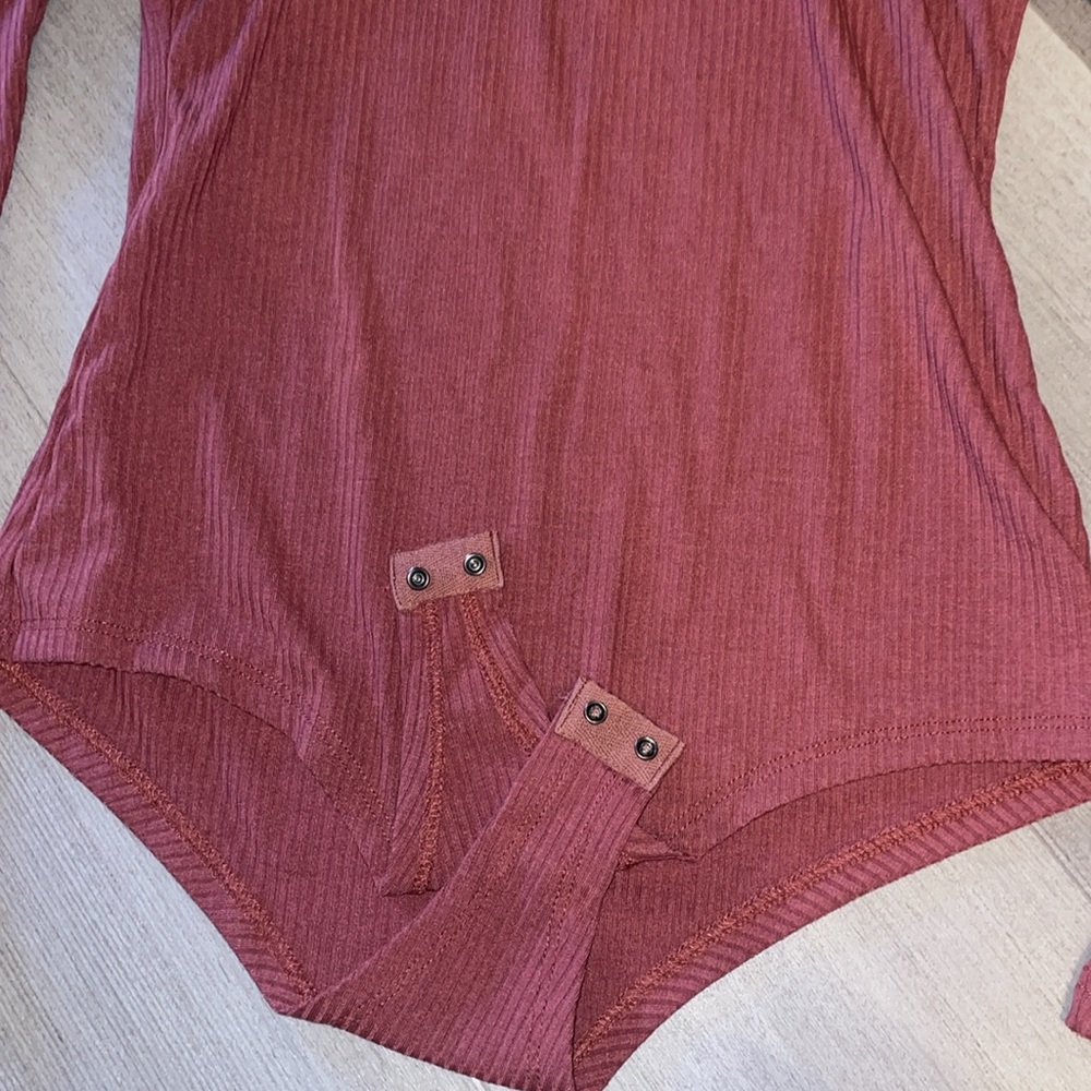 Ribbed Bodysuit - Picture 2 of 4